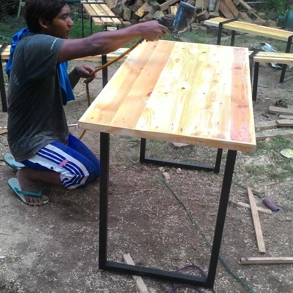 Interior Cafe Bahan Jati Belanda Mr. JJ (2)