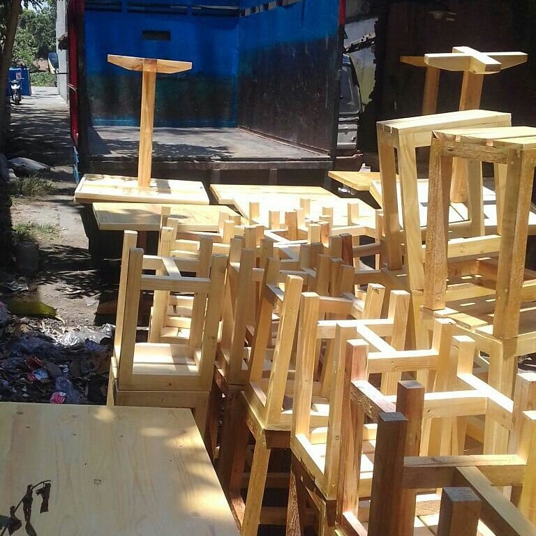Meja Kursi Cafe Jati Belanda Mr. HK