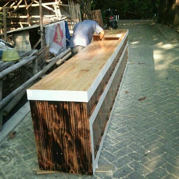 Meja Bar Jati Belanda Motif Batik Caffe. WM