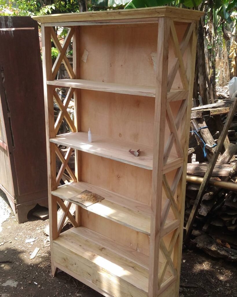 Rak Kayu Jati Belanda Mr L