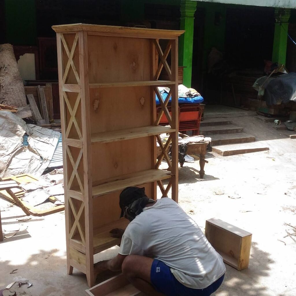Rak Kayu Jati Belanda Mr L