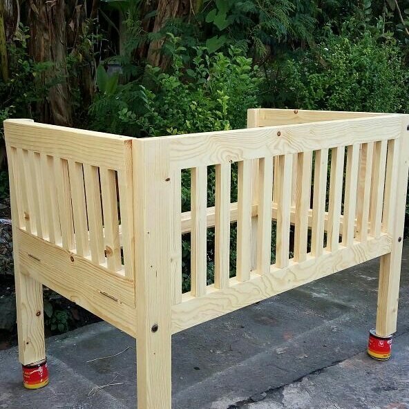 Tempat Tidur Bayi Jati Belanda Mrs. HL