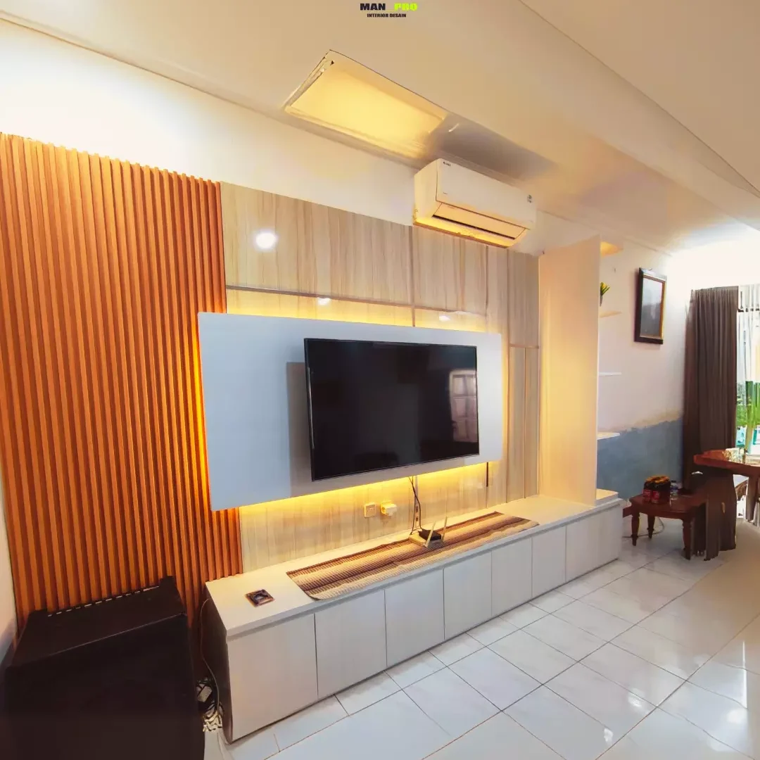 Backdrop TV Hpl Kombinasi WPC
