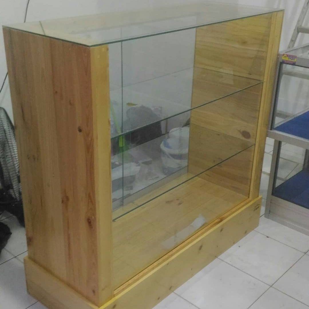 Etalase Kaca Jati Belanda Mr.BG