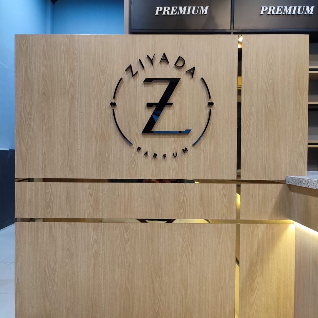 Interior Toko Ziyada Parfum