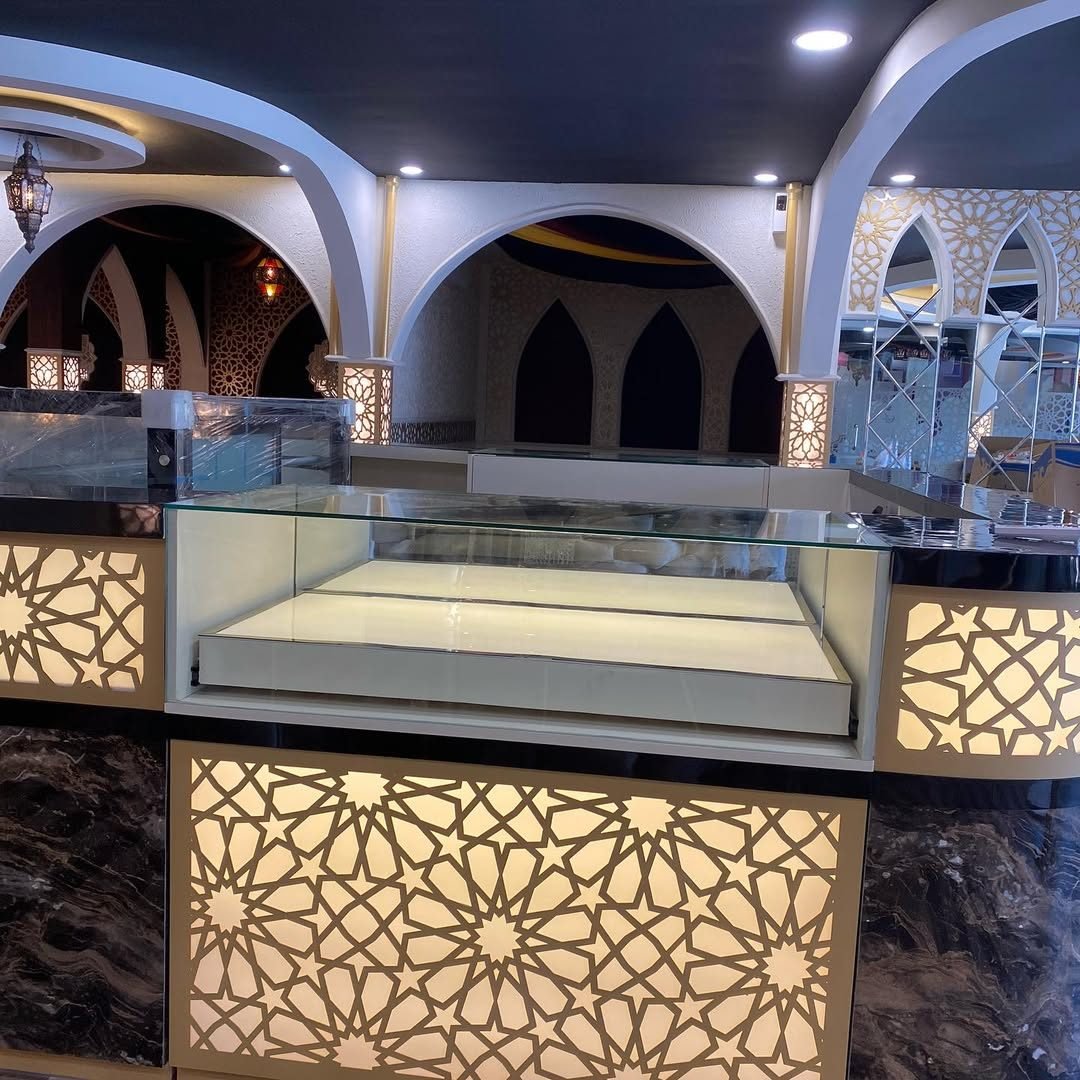 Interior Yassalam Resto