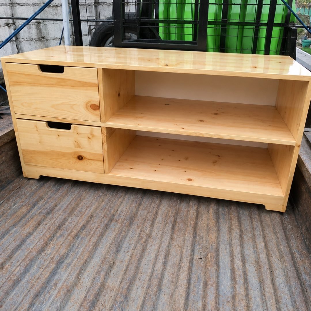 Kabinet TV Kayu Jati Belanda