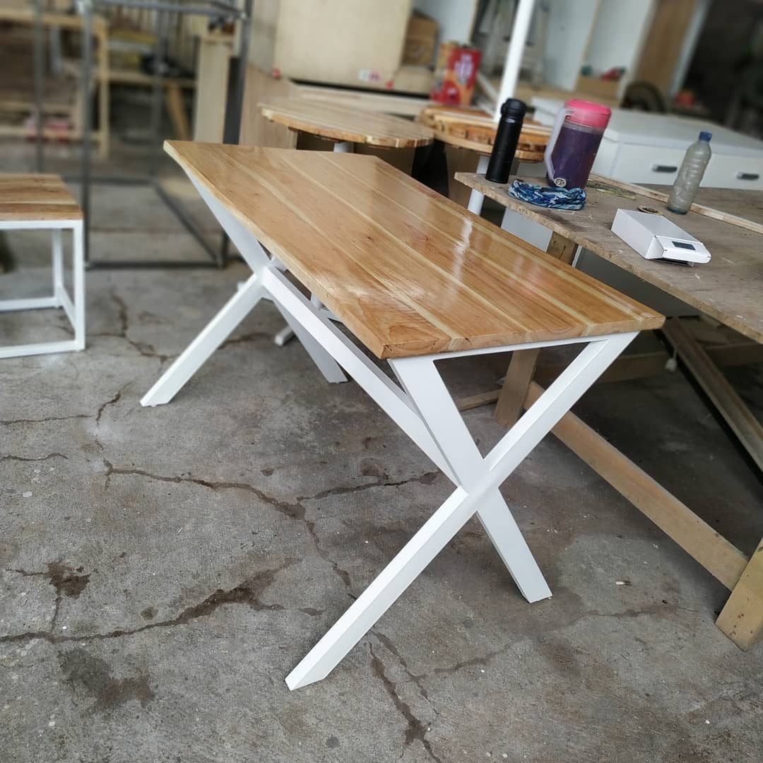 Meja Cafe Kayu