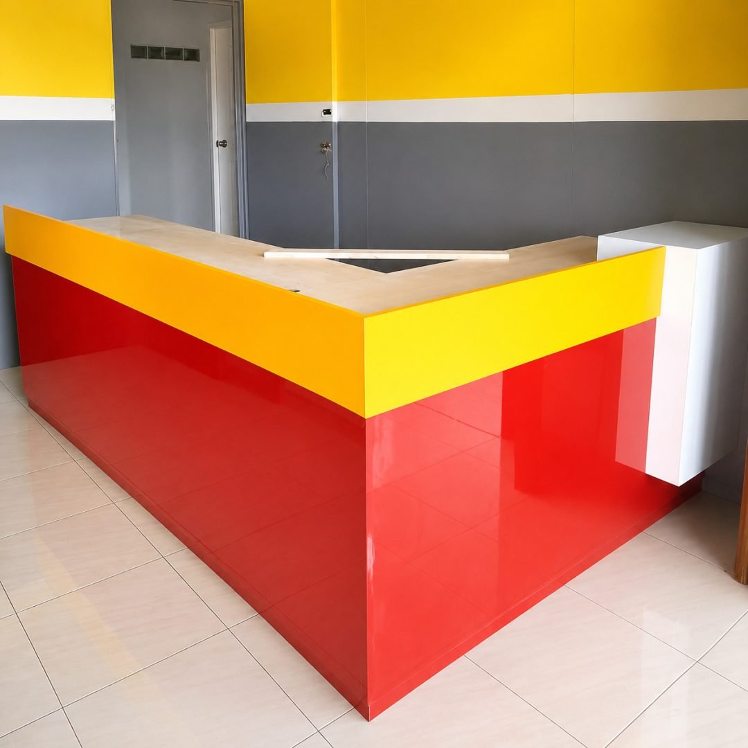 Meja Kasir HPL Merah