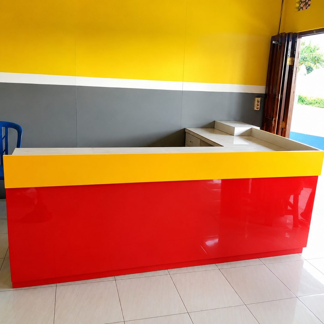 Meja Kasir HPL Merah
