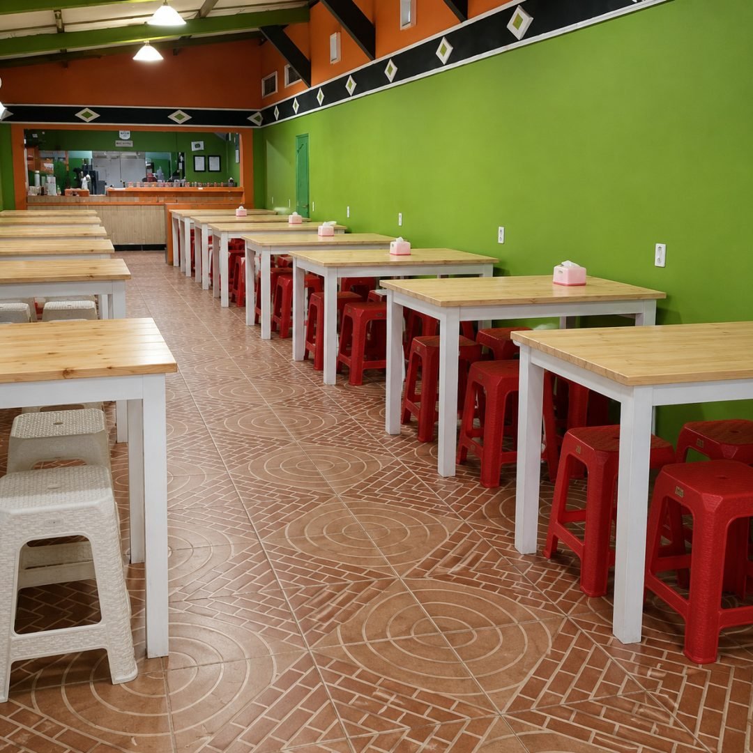 Meja Makan Warung P