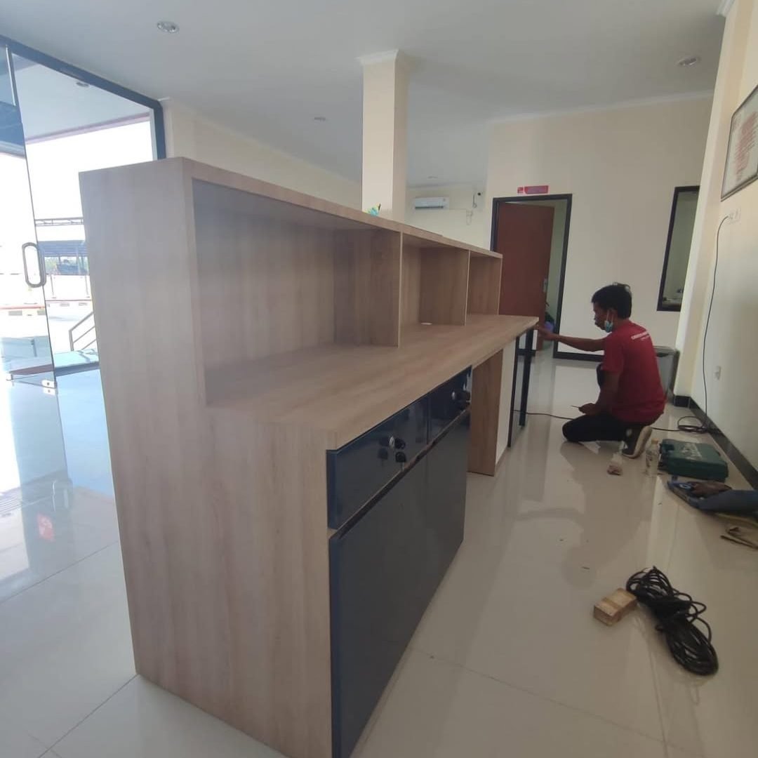 Meja Resepsionis Hpl 3